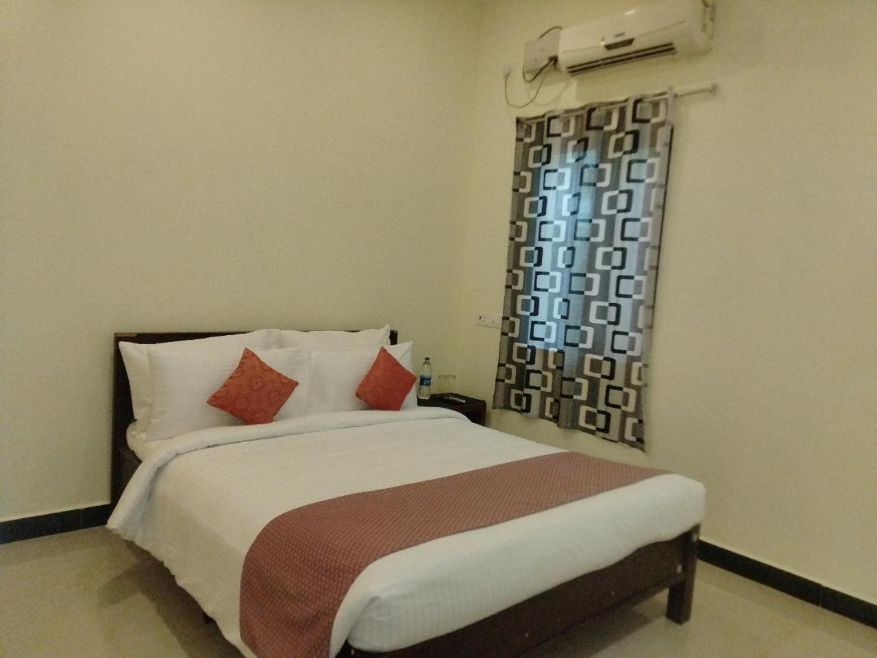Hotel Auro Wellness Castle à Pondichéry Extérieur photo
